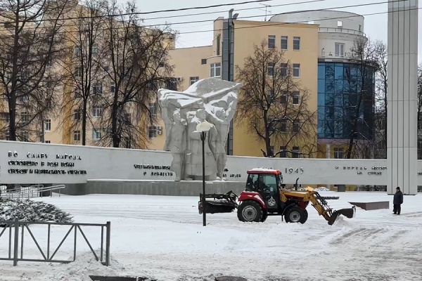 В Рязани работает около 100 единиц уборочной техники