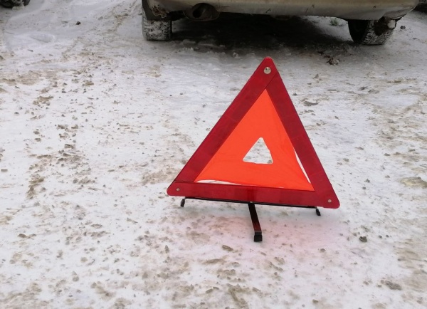 В Спасском районе в машину ДПС, приехавшую оформлять аварию, врезалась фура