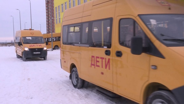 Школы Рязанской области получили новые автобусы