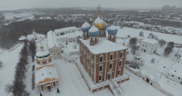 Космический скафандр Владимира Аксенова реставрируют в Рязанском кремле