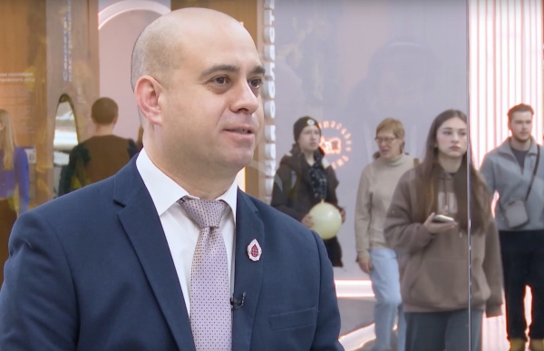 «Поговорим» на ВДНХ: Максим Горохов