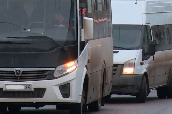 Пассажиры не пострадали при столкновении маршруток в Рязани