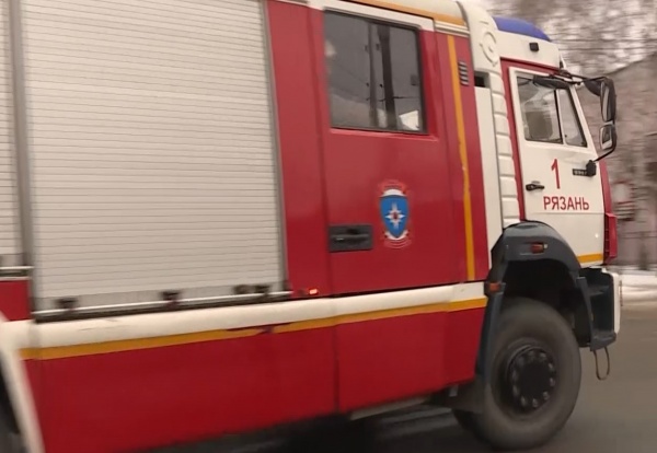В Пронске пожар повредил жилой дом