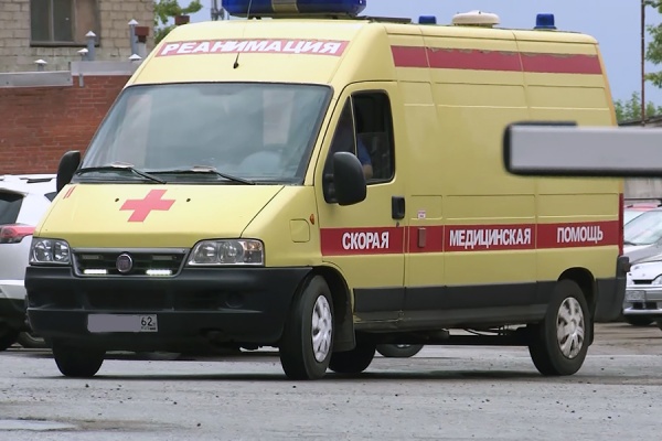 Скорая помощь столкнулась с иномаркой на улице Есенина