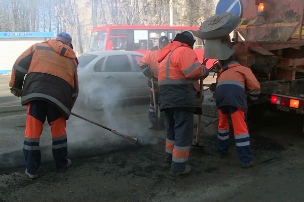 Сегодня на трёх улицах Рязани и в Борках проведут ямочный ремонт 