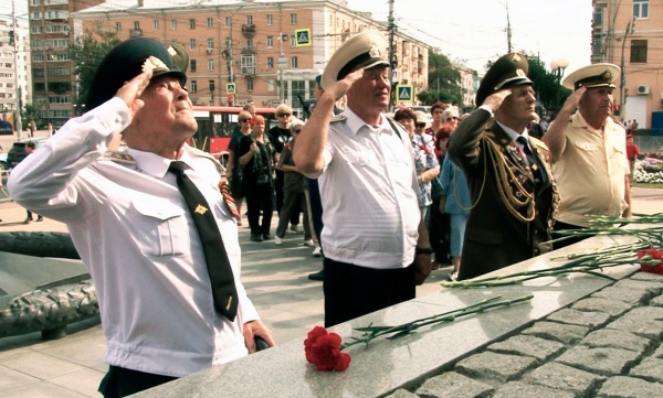 В Рязани прошло возложение цветов в честь 81-й годовщины окончания Курской битвы