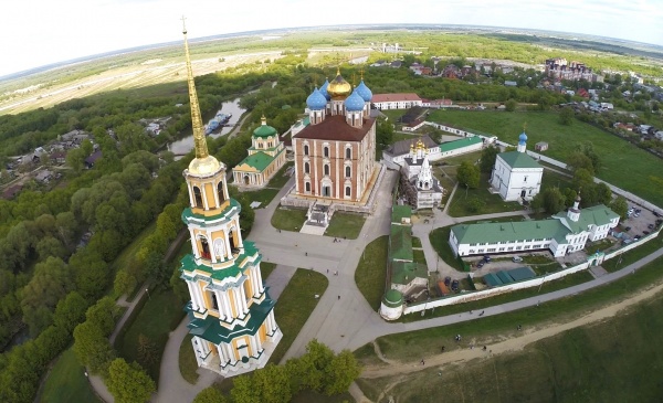 Делегация Рязанской области работает на Восточном экономическом форуме