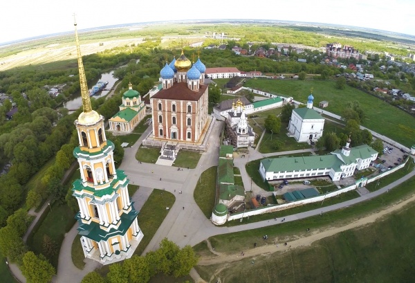 Издание «Рязанский кремль в фотографиях» стало лауреатом конкурса «Книга года» 