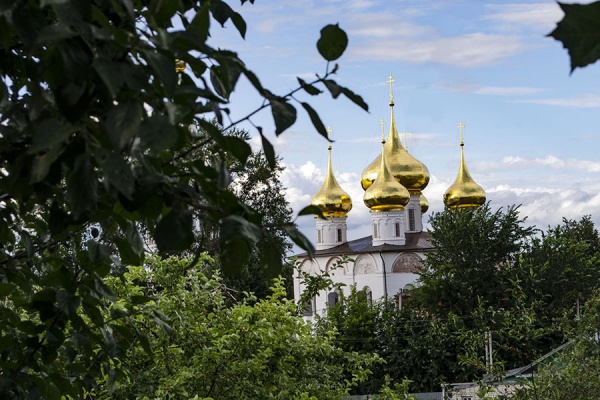 Православные христиане отмечают Покров Пресвятой Богородицы