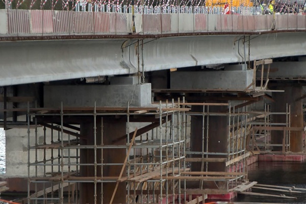В Сапожковском районе деревянный мост заменили на железобетонный