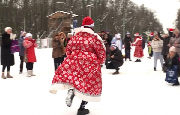 В Рязани состоялся забег в новогодних костюмах