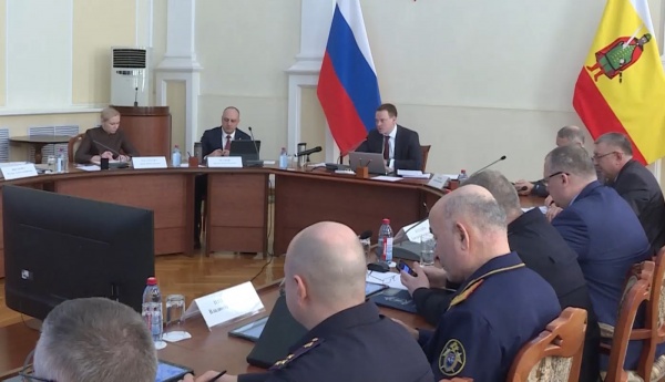 Павел Малков распорядился усилить информационную работу с семьями
