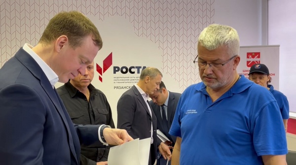 Детский сад, школа и «корги-отряд»: Павел Малков находится в рабочей поездке в Шиловском районе