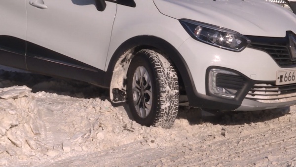 Нетрезвый рязанец угнал чужой автомобиль и разбил его о припаркованные машины