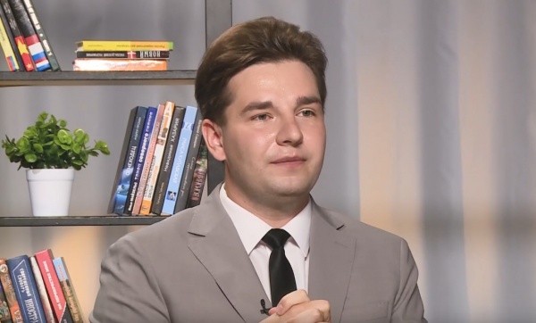 «Разные люди»: спортивный комментатор, ведущий новостей и корреспондент ТКР Николай Трубин