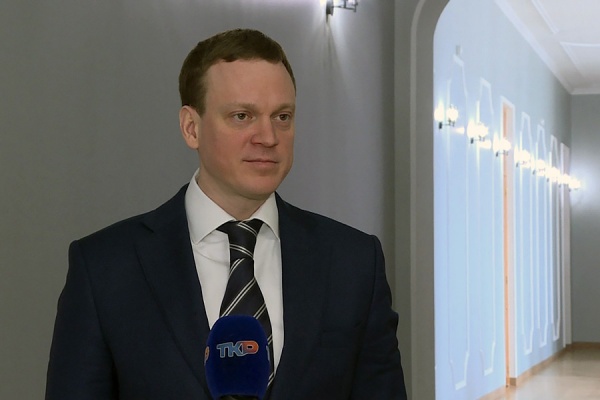 Павел Малков поручил ускорить ремонт теплотрассы на Первомайском проспекте