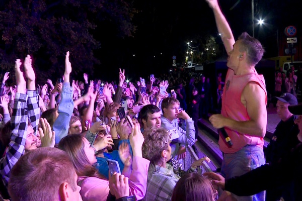 В День города в Рязани выступила группа «Дискотека авария»