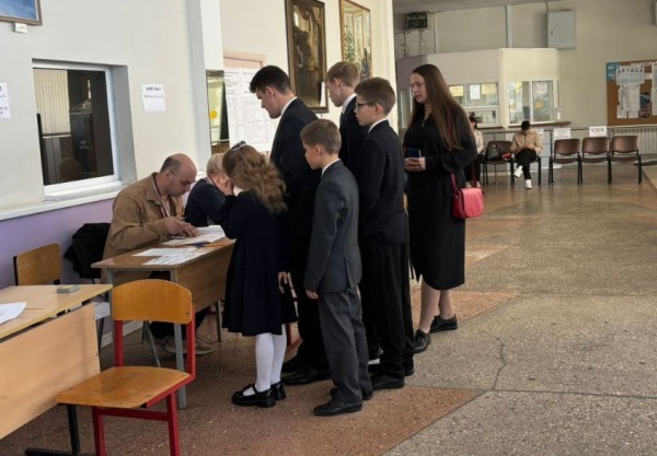 В Рязани семья Салекиных пришла голосовать вместе с четырьмя детьми