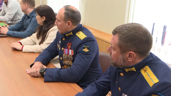 Рязанцы – участники СВО получили депутатские удостоверения