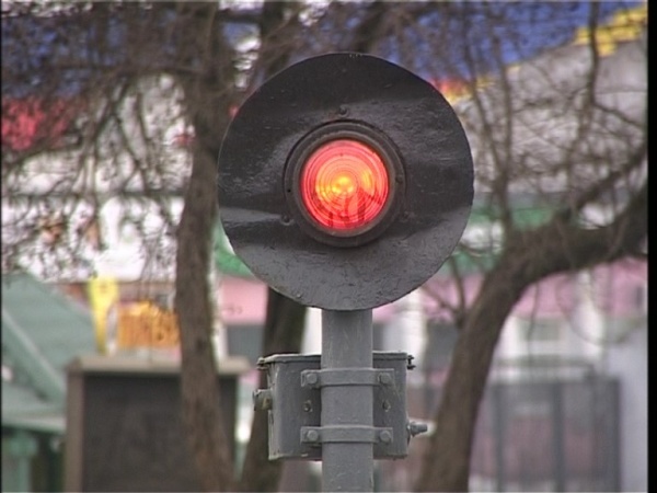 В Рязани закрыли железнодорожный переезд