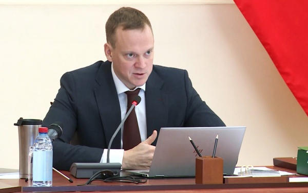 Губернатор потребовал содержательных ответов на вопросы граждан в Интернете