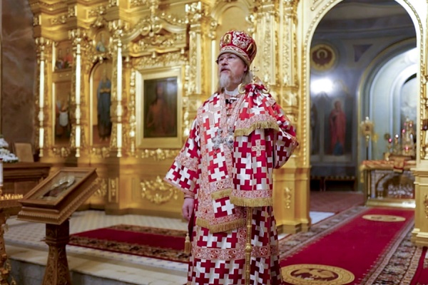 Рязанский митрополит Марк возглавил крестный ход в Казани