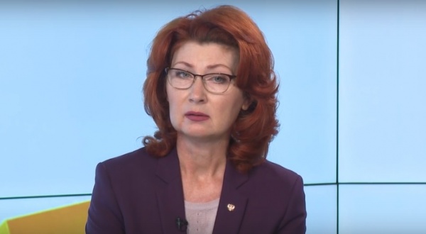 Выборы 2022. Детский омбудсмен области Анжелика Евдокимова проголосовала на выборах