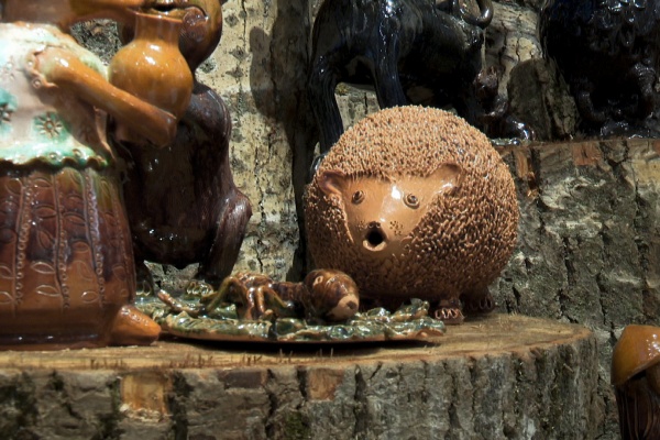 На рязанской ВДНХ открыли выставку скопинской керамики