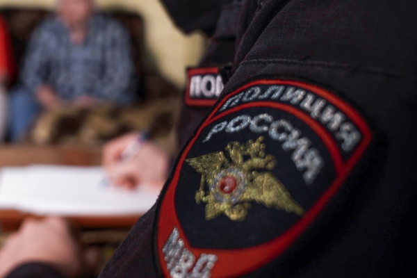 В Ряжском районе мужчина угрожал жене вилкой в пьяной ссоре