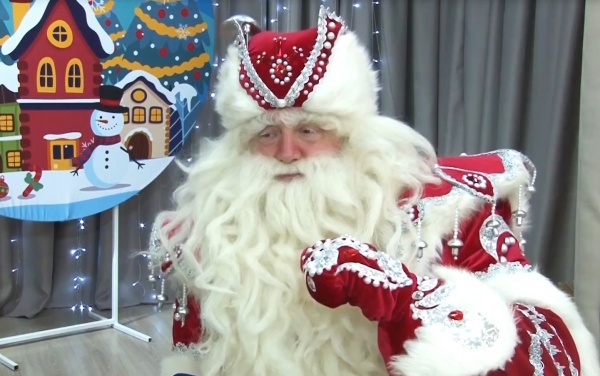 Рязанцы зарегистрировали новорожденного ребенка в резиденции Деда Мороза