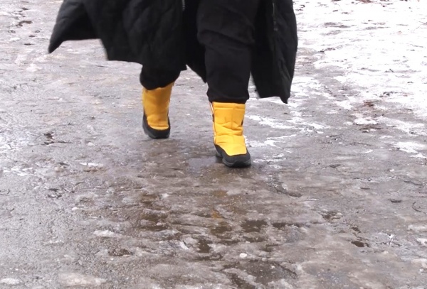 Завтра на дорогах Рязанской области снова будет скользко