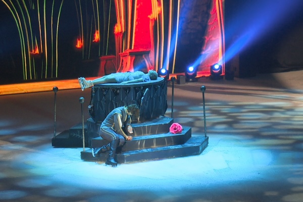 Тысячи рязанских детей посетили благотворительное ледовое шоу «Спящая красавица»