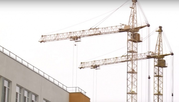 Работы по строительству школы в Семчине выполнены на 60%