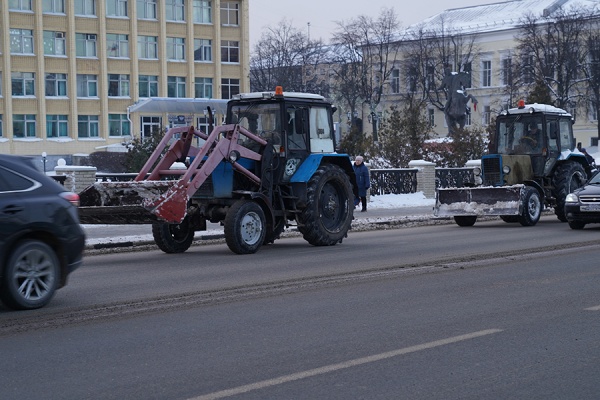 Около 600 единиц дорожной техники вышли на трассы Рязанской области