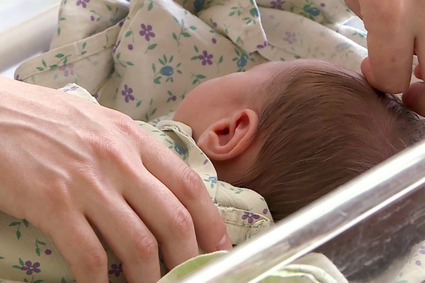 Рязанка, пережившая ножевое ранение в сердце, родила второго сына