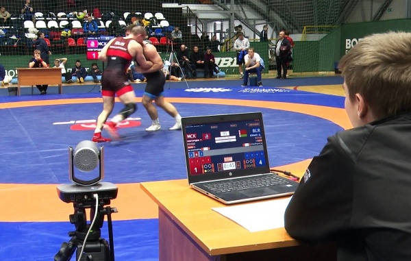 160 спортсменов приехали в Рязань на соревнования по борьбе имени Федора Полетаева