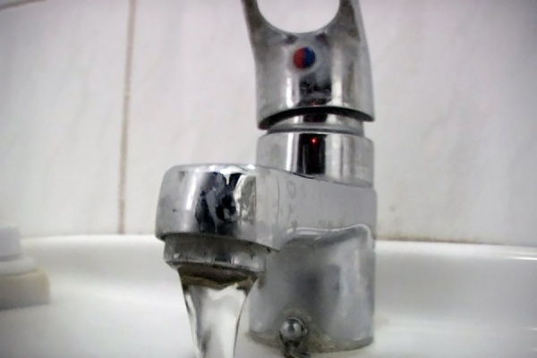 Жители нескольких улиц Рязани остались без горячей воды и отопления  