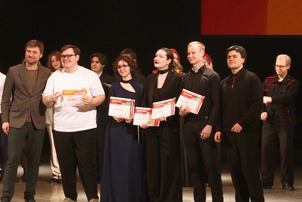 Медуниверситет взял Гран-при региональной «Студенческой весны» 