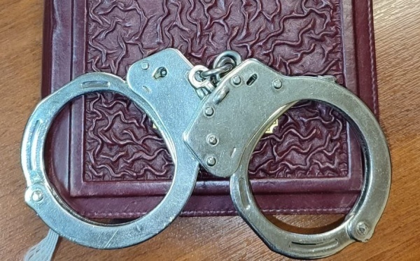 Рязанские полицейские взяли 18-летнего закладчика на месте преступления