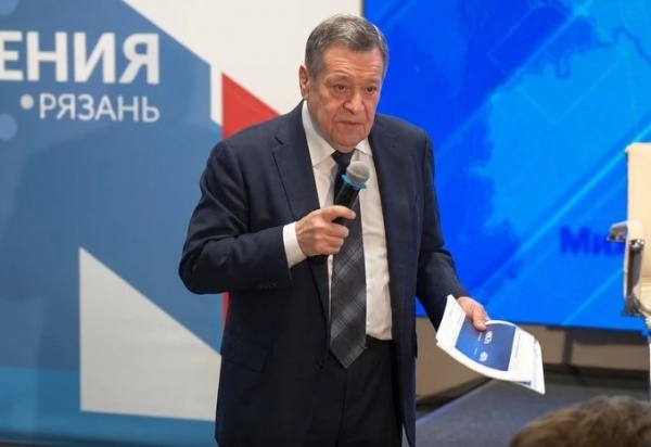 Андрей Макаров: «Благодаря национальным проектам заложена серьезная база под решение задач, которые поставил Президент»