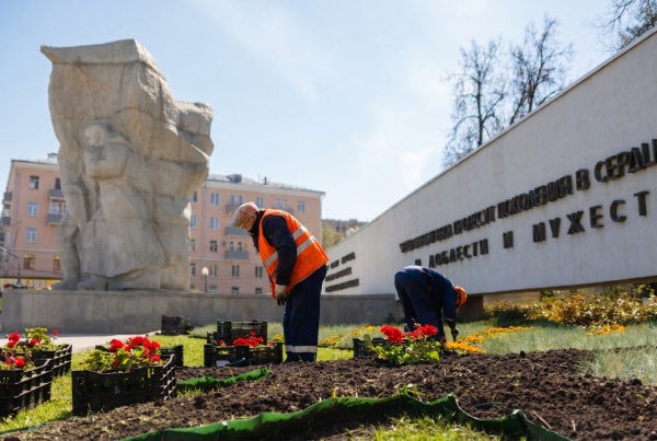 Ко Дню Победы в Рязани высадят клумбу в форме звезды 