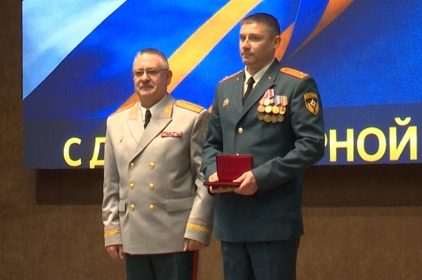 В Рязани наградили сотрудников пожарной охраны