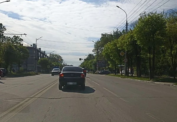 На улице Дзержинского обновят разметку