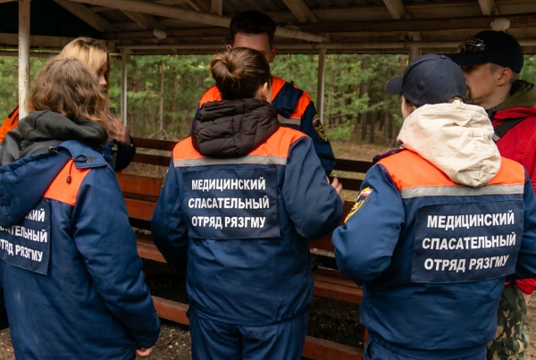 В поврежденном при атаке БПЛА доме спасли собаку