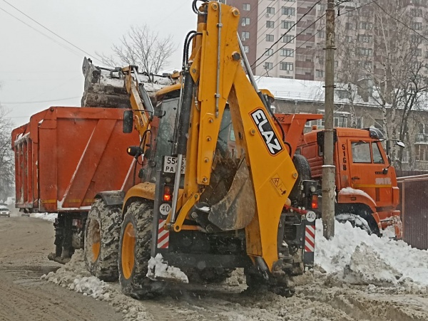 В Рязани убирают снег