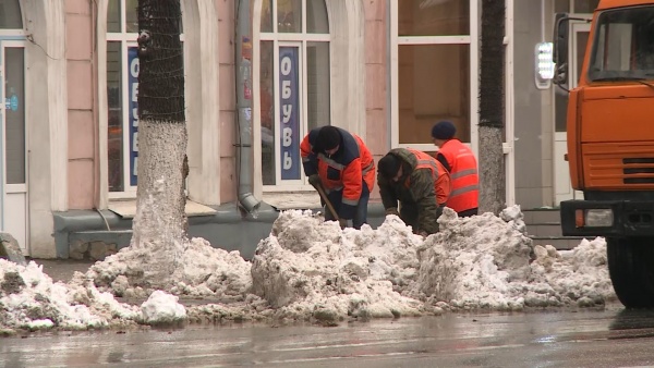 В Рязани будут менять подходы к уборке тротуаров от снега