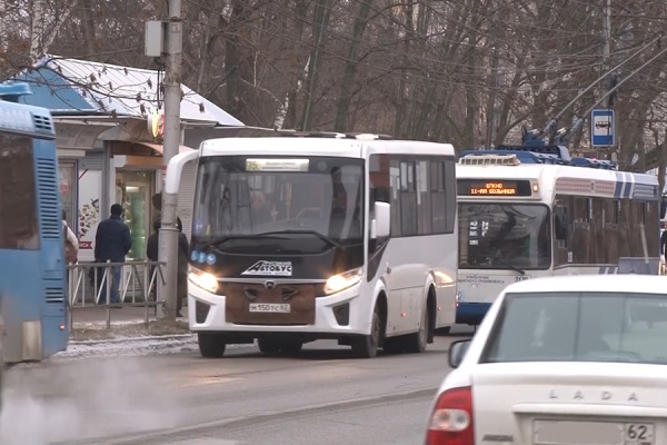 За срыв графика движения маршруток перевозчиков будут штрафовать