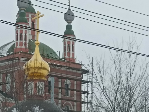 В Николо-Ямском храме освятили стяги для фронта