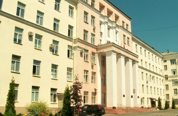 В кардиодиспансере провели редкую операцию продолжительностью в 2,5 часа