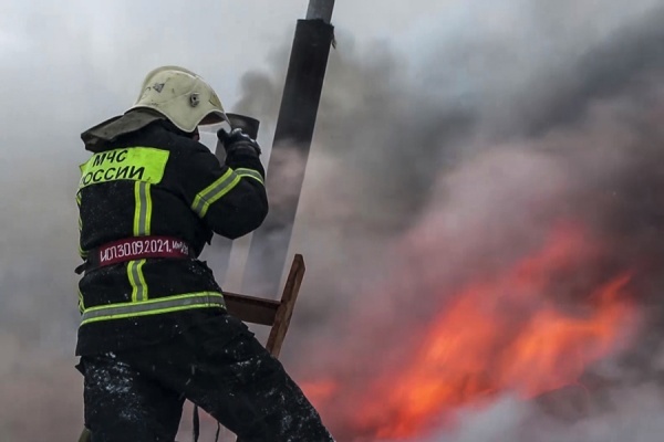 45 человек тушили пожар в Рязанском кремле